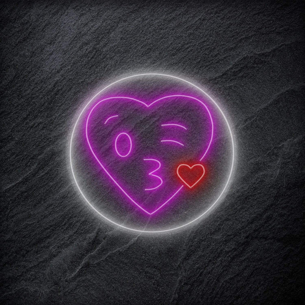"Kiss" Neonschild - NEONEVERGLOW
