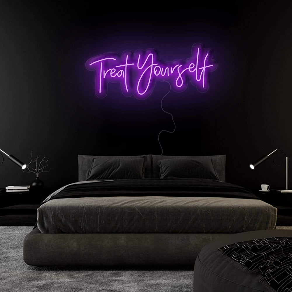 "Treat Yourself" Neon Sign Schriftzug - NEONEVERGLOW