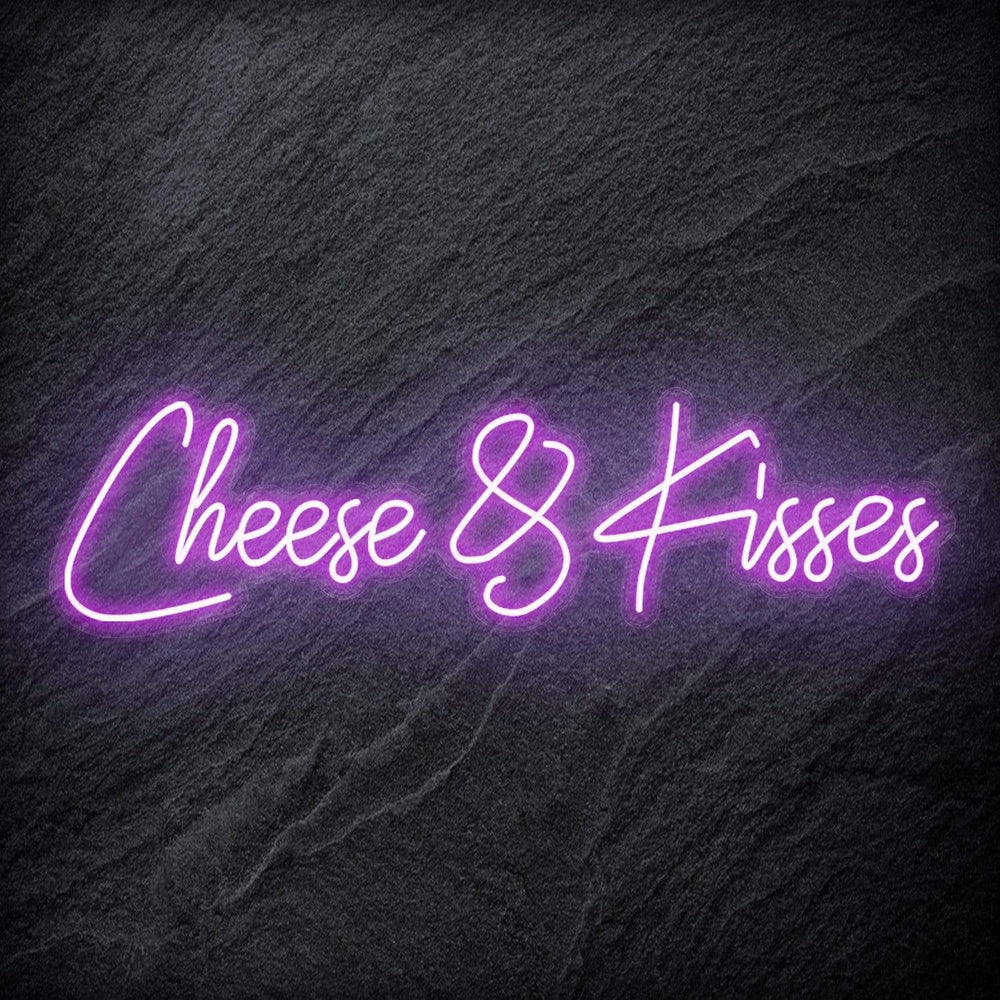 " Cheese & Kisses" Neon Schriftzug - NEONEVERGLOW