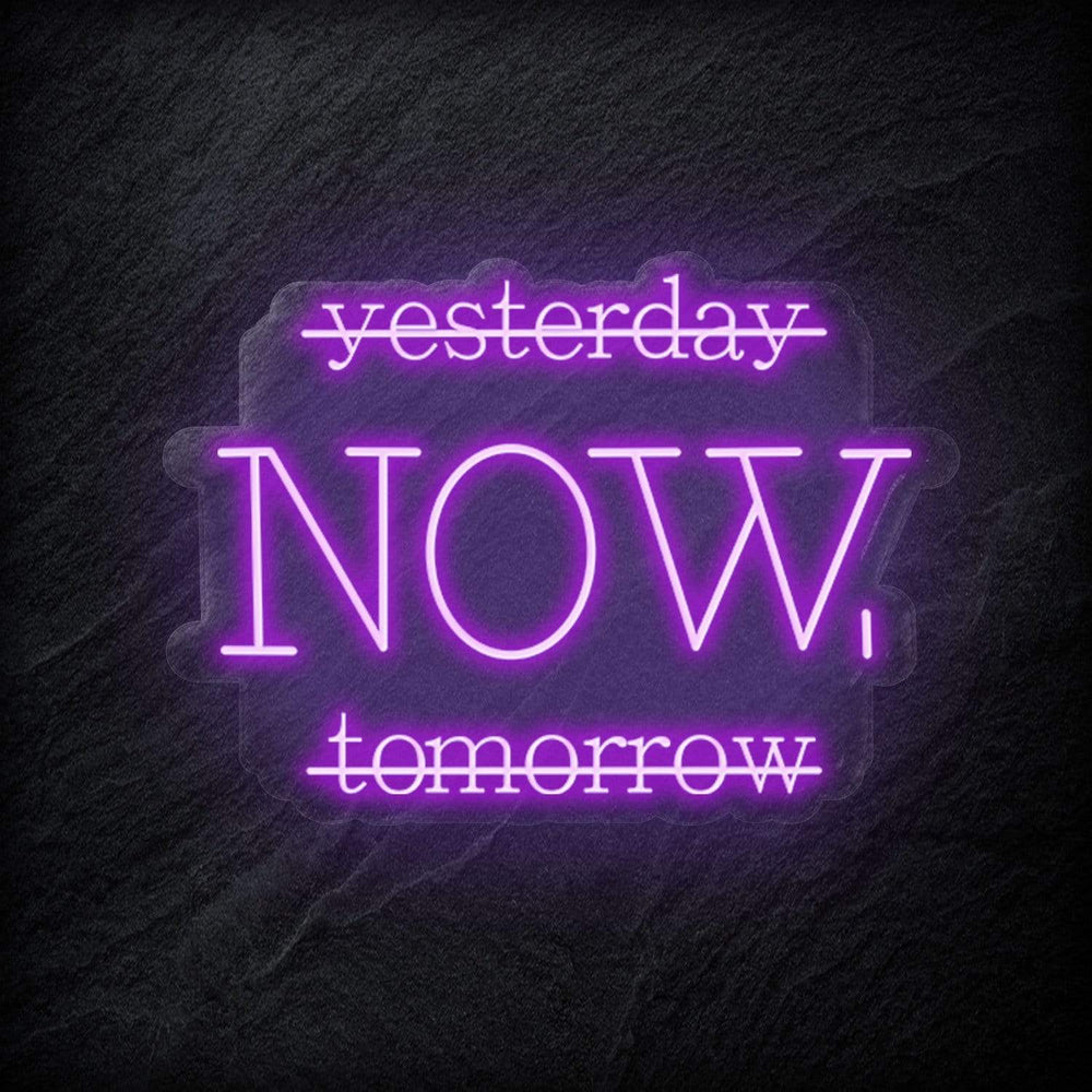 "Yesterday Now" Neon Schriftzug - NEONEVERGLOW