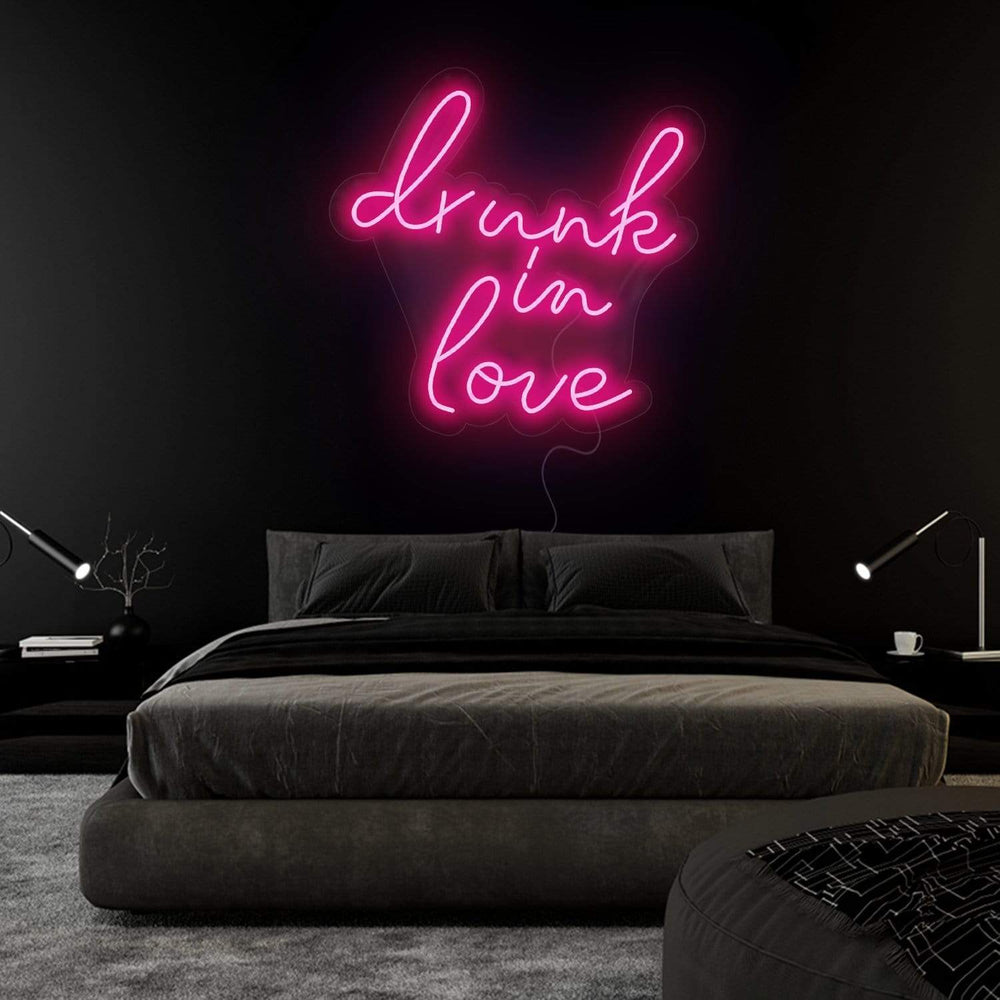 "Drunk in Love " Neon Sign Schriftzug - NEONEVERGLOW