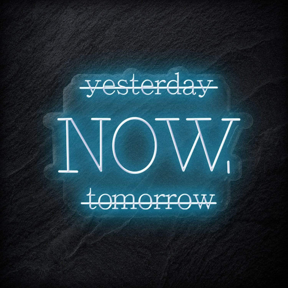 "Yesterday Now" Neon Schriftzug - NEONEVERGLOW