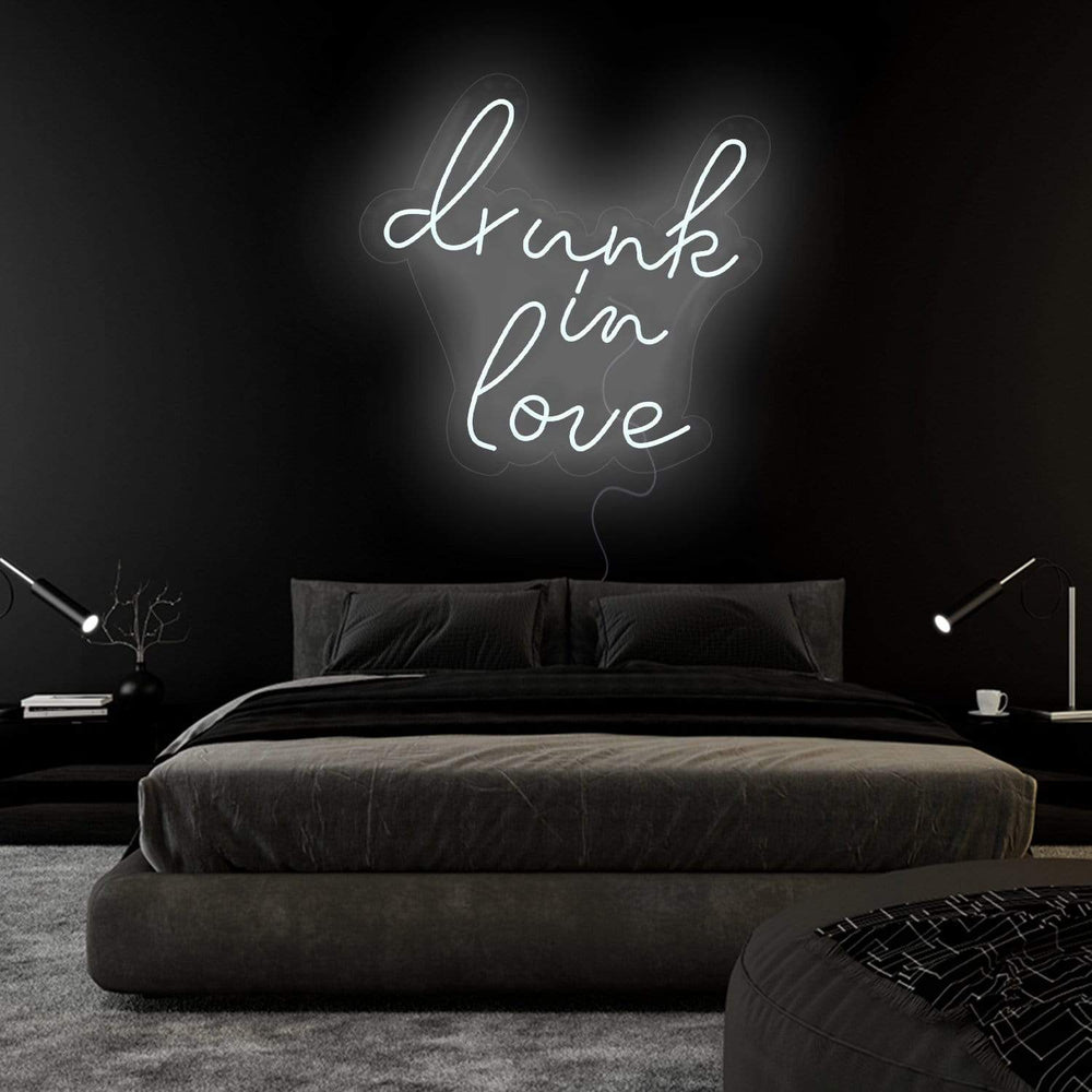 "Drunk in Love " Neon Sign Schriftzug - NEONEVERGLOW