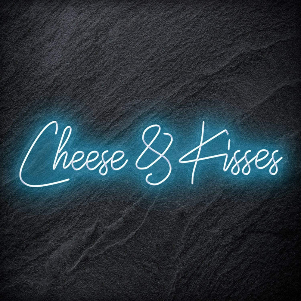 " Cheese & Kisses" Neon Schriftzug - NEONEVERGLOW
