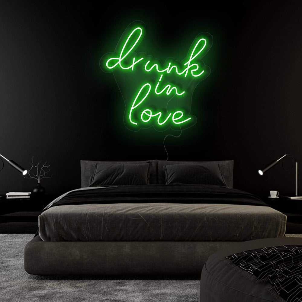 "Drunk in Love " Neon Sign Schriftzug - NEONEVERGLOW