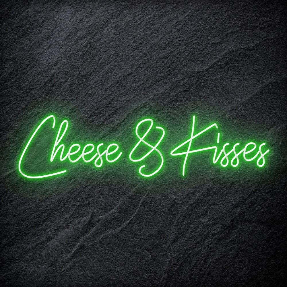 " Cheese & Kisses" Neon Schriftzug - NEONEVERGLOW