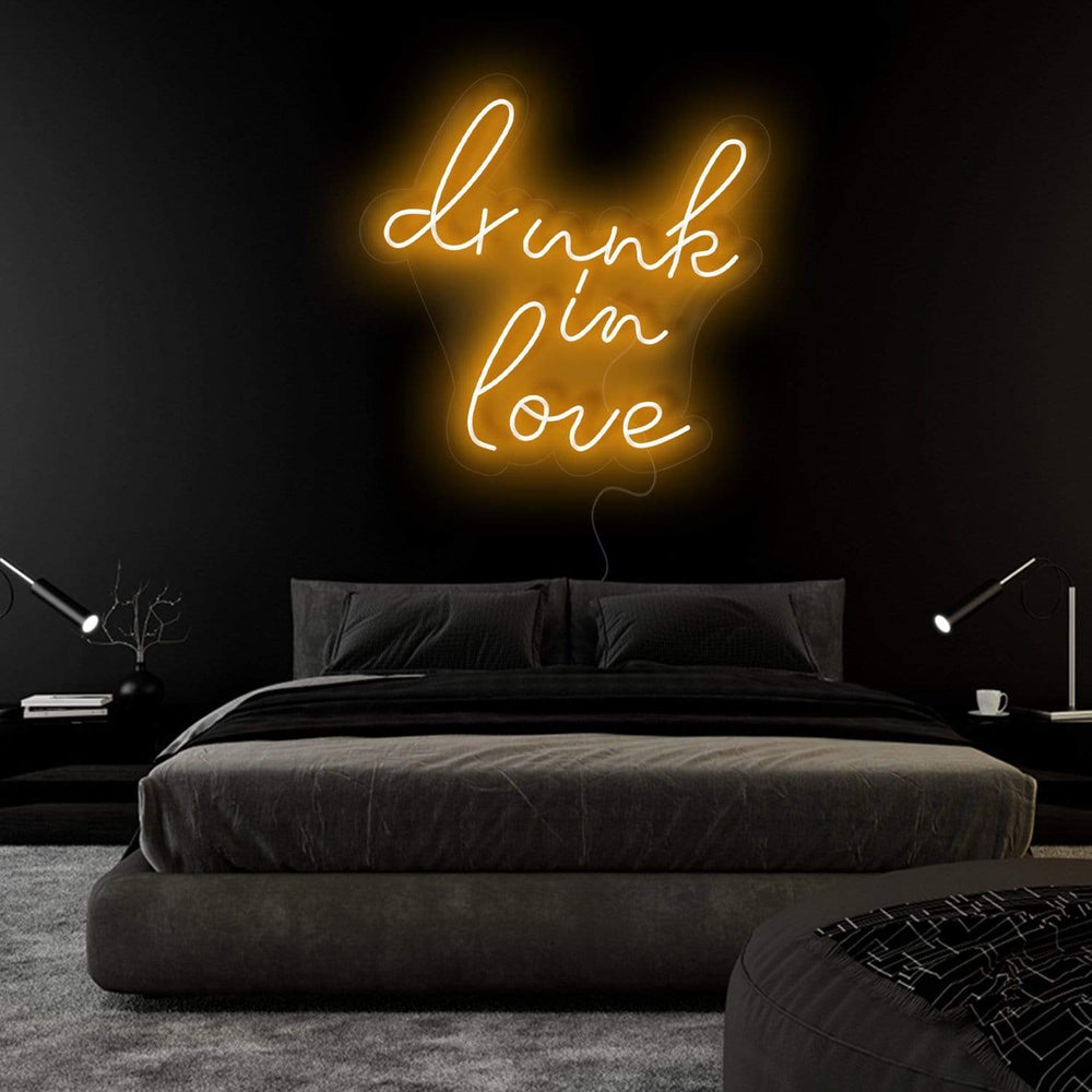 "Drunk in Love " Neon Sign Schriftzug - NEONEVERGLOW