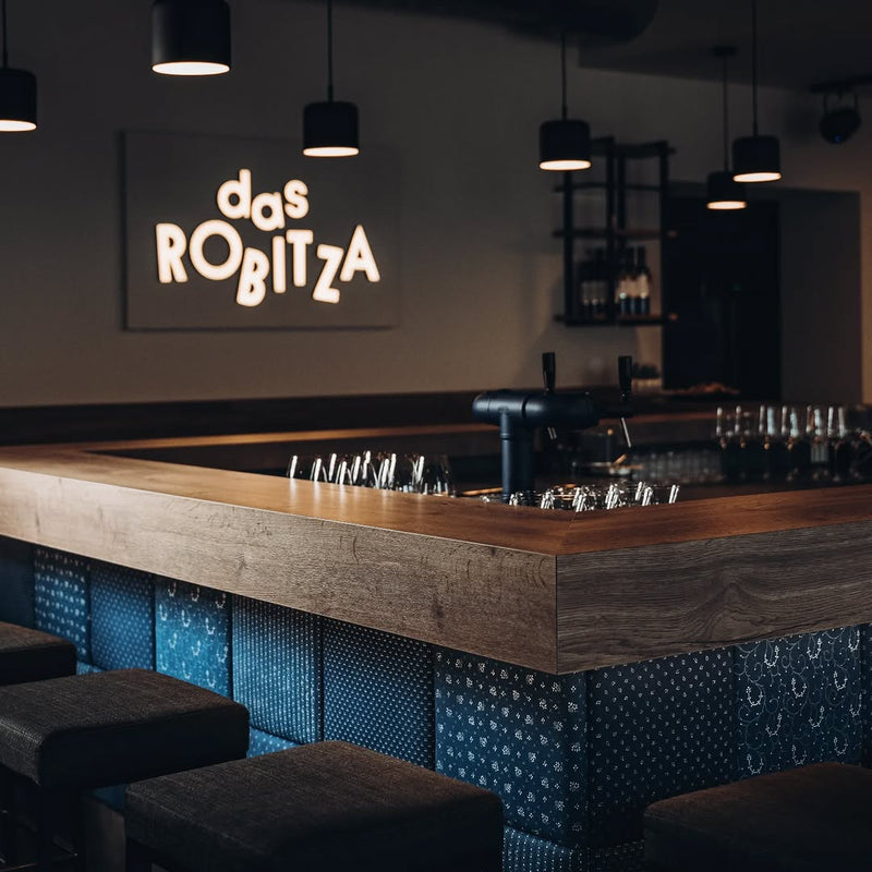 Bar, Küche & Cocktail-Ecke