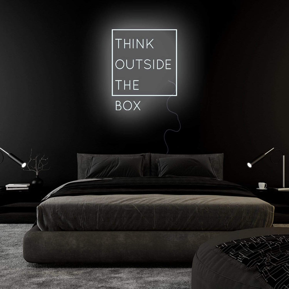 "Think Outside The Box" Neonschild Sign Schriftzug - NEONEVERGLOW