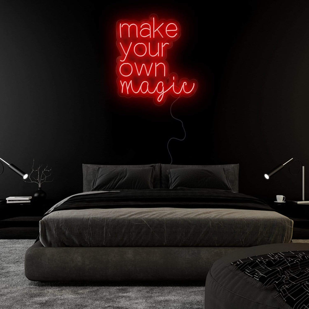 "Make Your Own Magic" Neon Sign Schriftzug - NEONEVERGLOW