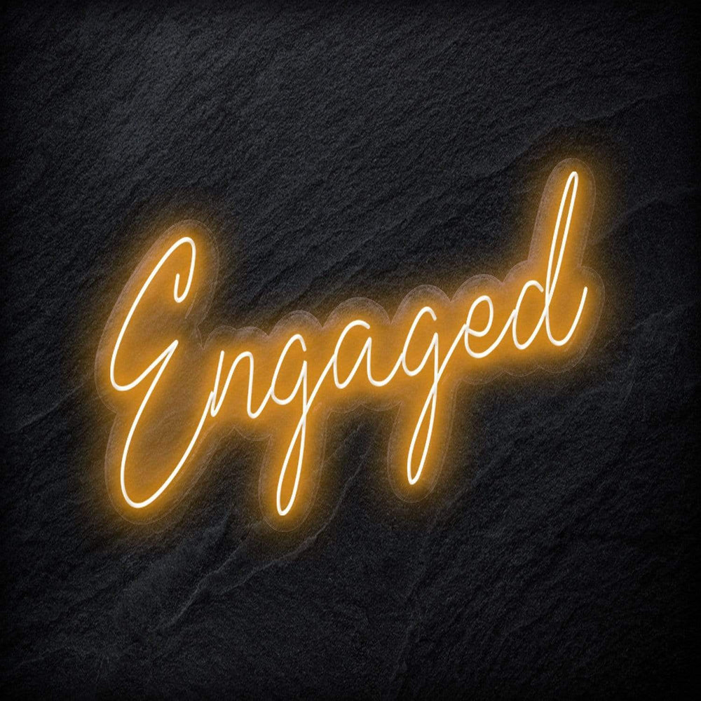 "Engaged" Neon Sign Schriftzug - NEONEVERGLOW