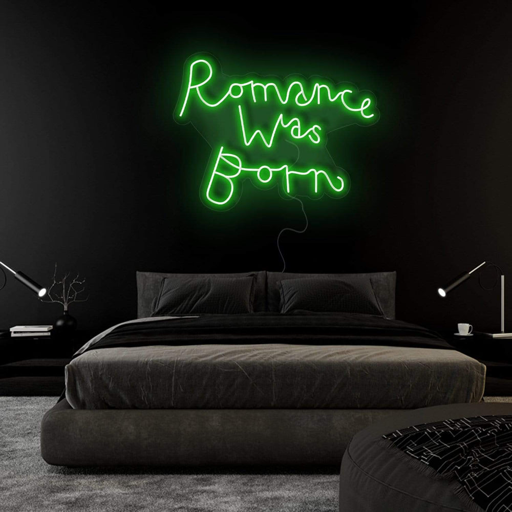 "Romance Was Born" Neon Sign Schriftzug - NEONEVERGLOW