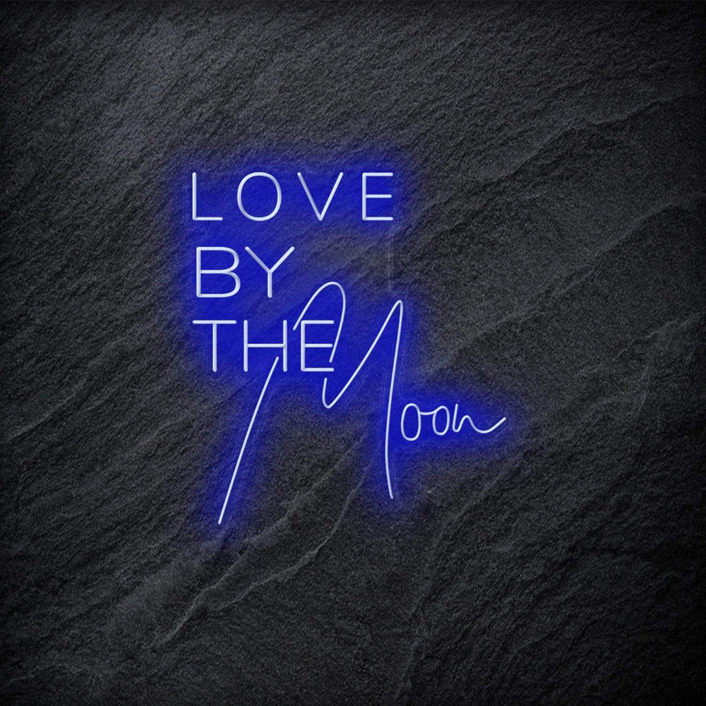 "Love by The Moon" Neon Schriftzug - NEONEVERGLOW