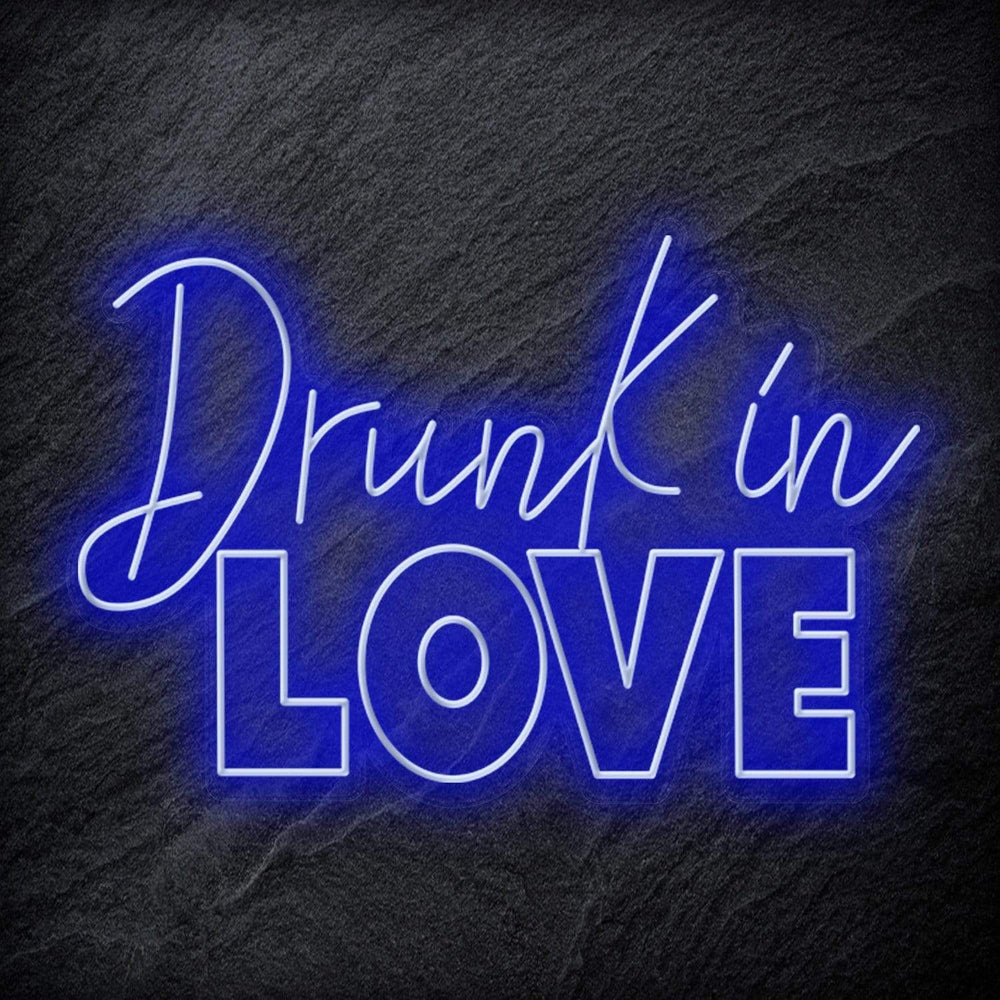 "Drunk in Love" Neon Schriftzug Sign - NEONEVERGLOW