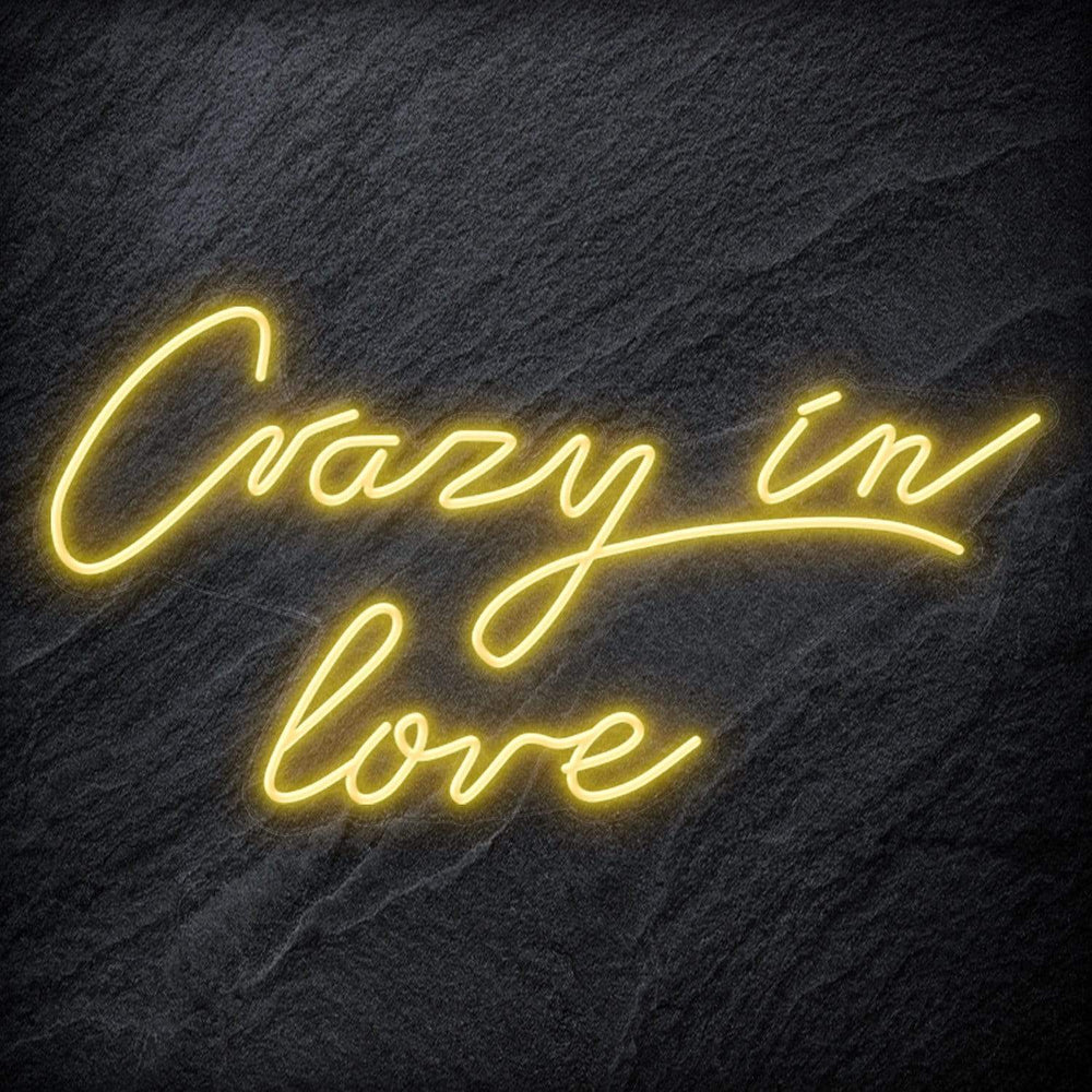 "Crazy In Love" Neon Sign Schriftzug - NEONEVERGLOW